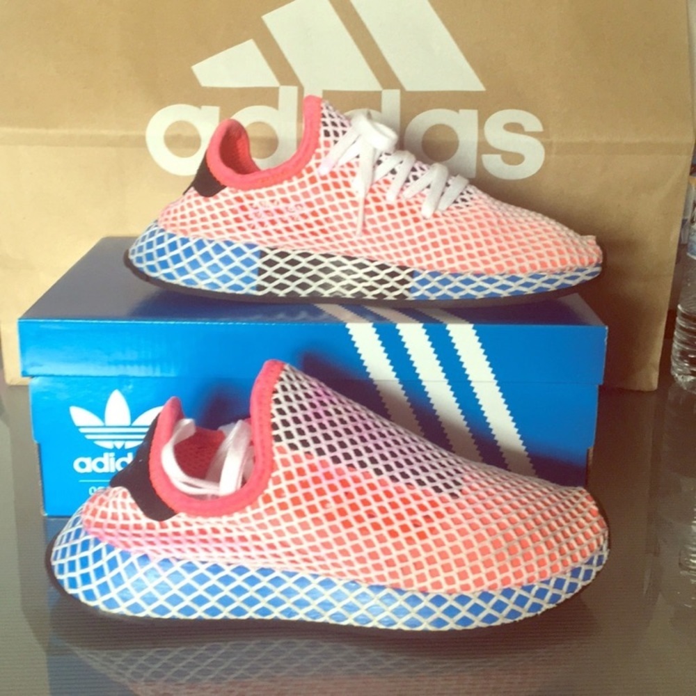 Adidas ‘Deerupt Runner’ size 4.5
